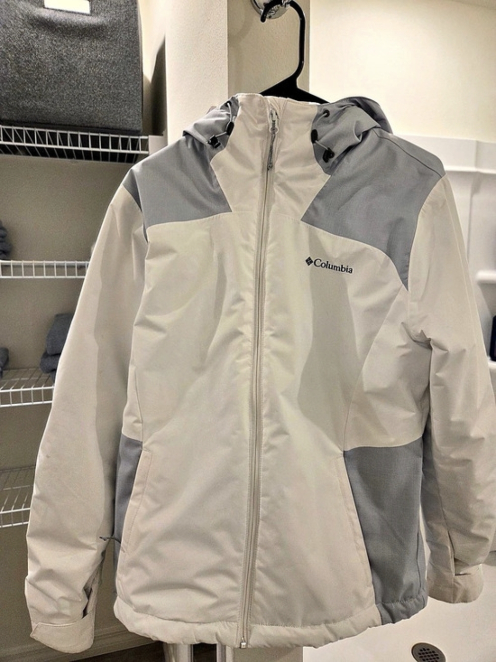 Columbia Omni-Tech Waterproof Hooded Jacket Color Block Medium